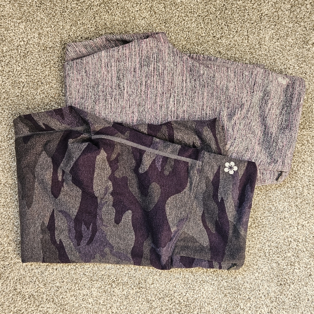 Two Pairs Capri Leggings Tuff Athletics waistband Pocket Made in Canada Small